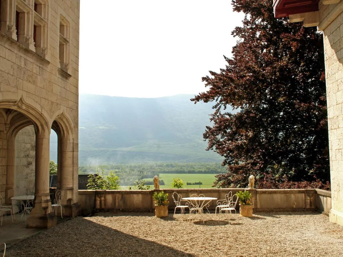 Castle With Pool In Serri Res En Chautagne Holiday home Serrieres-en-Chautagne