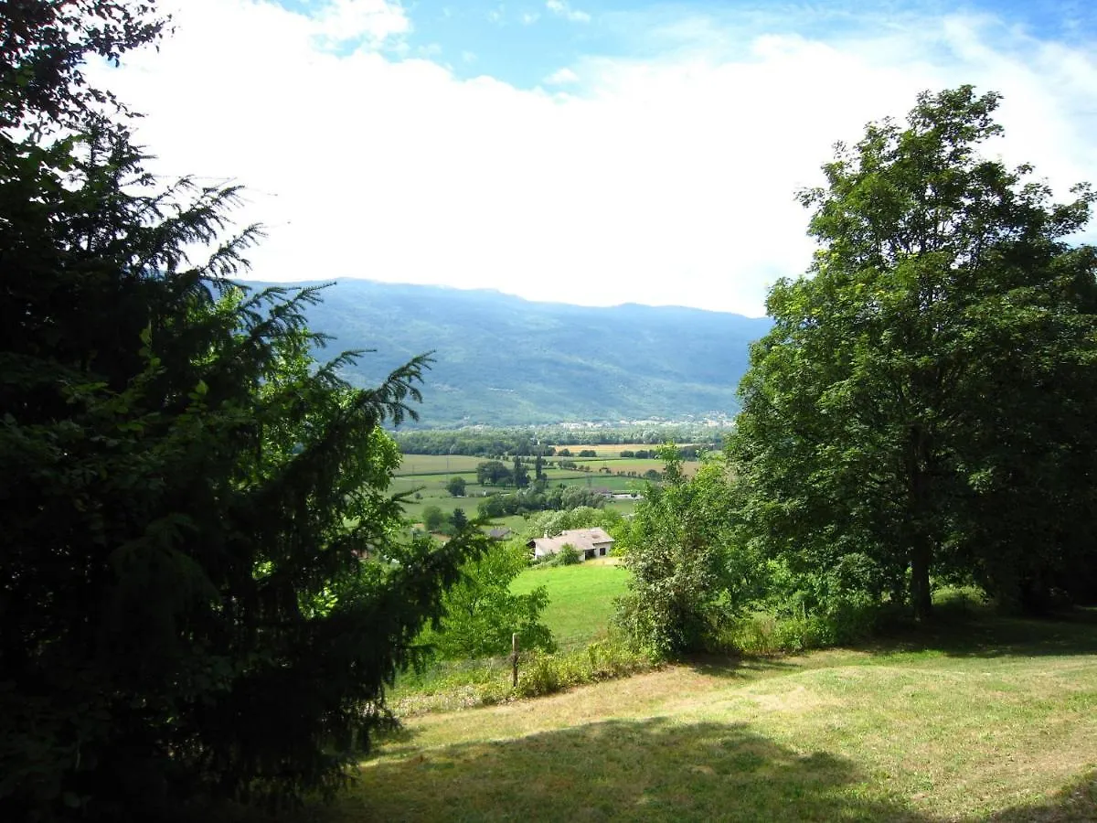 Holiday home Castle With Pool In Serri Res En Chautagne