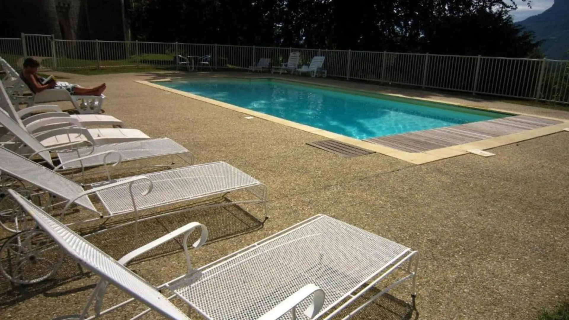 Castle With Pool In Serri Res En Chautagne 0*, Serrieres-en-Chautagne France